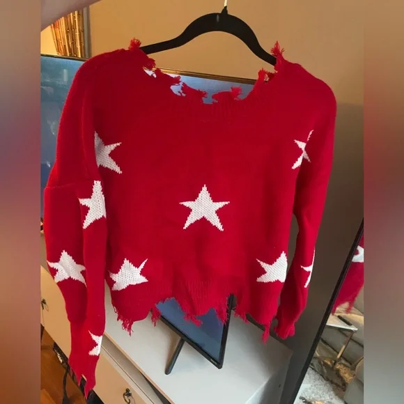 Cropped sweater with stars - Picture 2 of 4